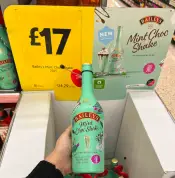 https://clk.tradedoubler.com/click?p=246156&a=3146570&url=https%3A%2F%2Fgroceries.morrisons.com%2Fproducts%2Fbailey-s-mint-choc-shake-630763011