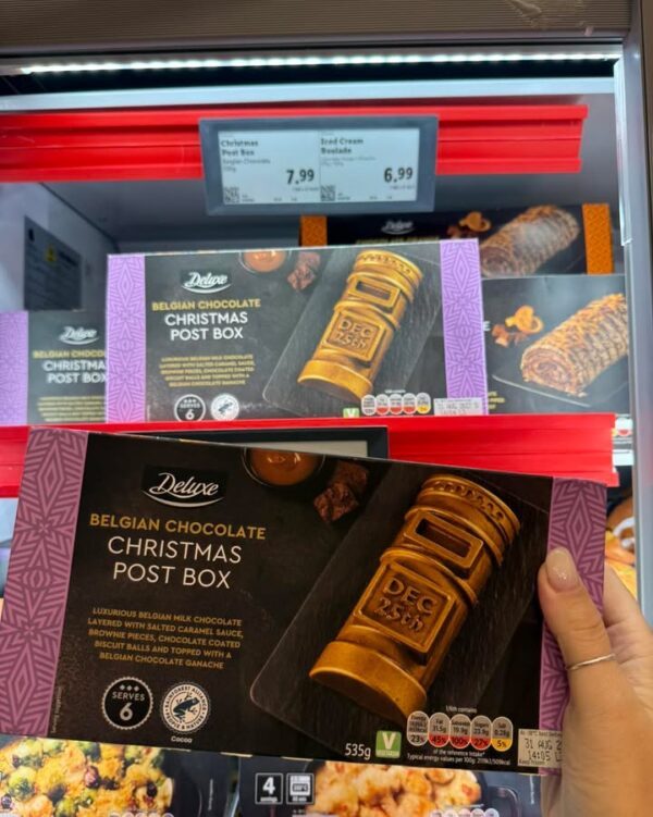 NEW Belgian Chocolate postbox dessert in the Christmas range at Lidl 😱